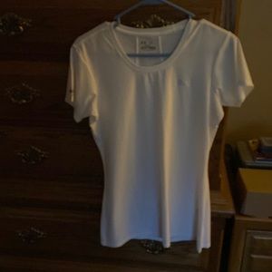 Under Armour Large Heat Gear Fitted